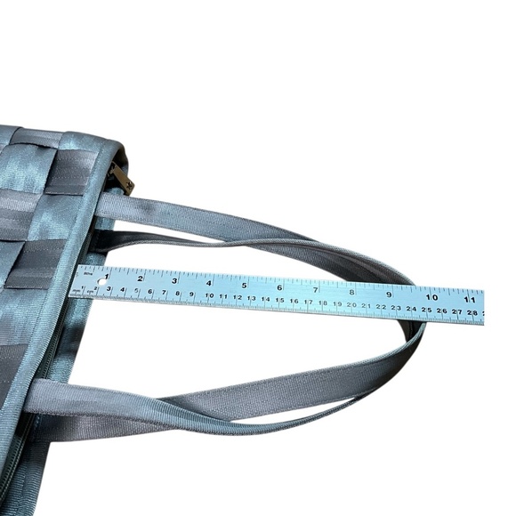 HARVEYS Taupe Grey Original Seatbelt Bag Shoulder Bag Tote Satchel Zip Top Close - Picture 8 of 14